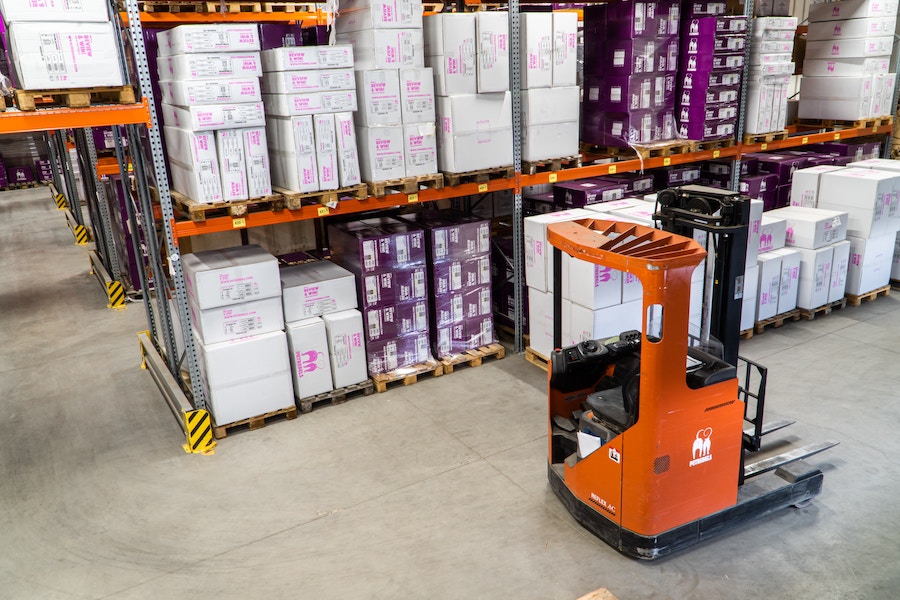 Optimize warehouse inventory management